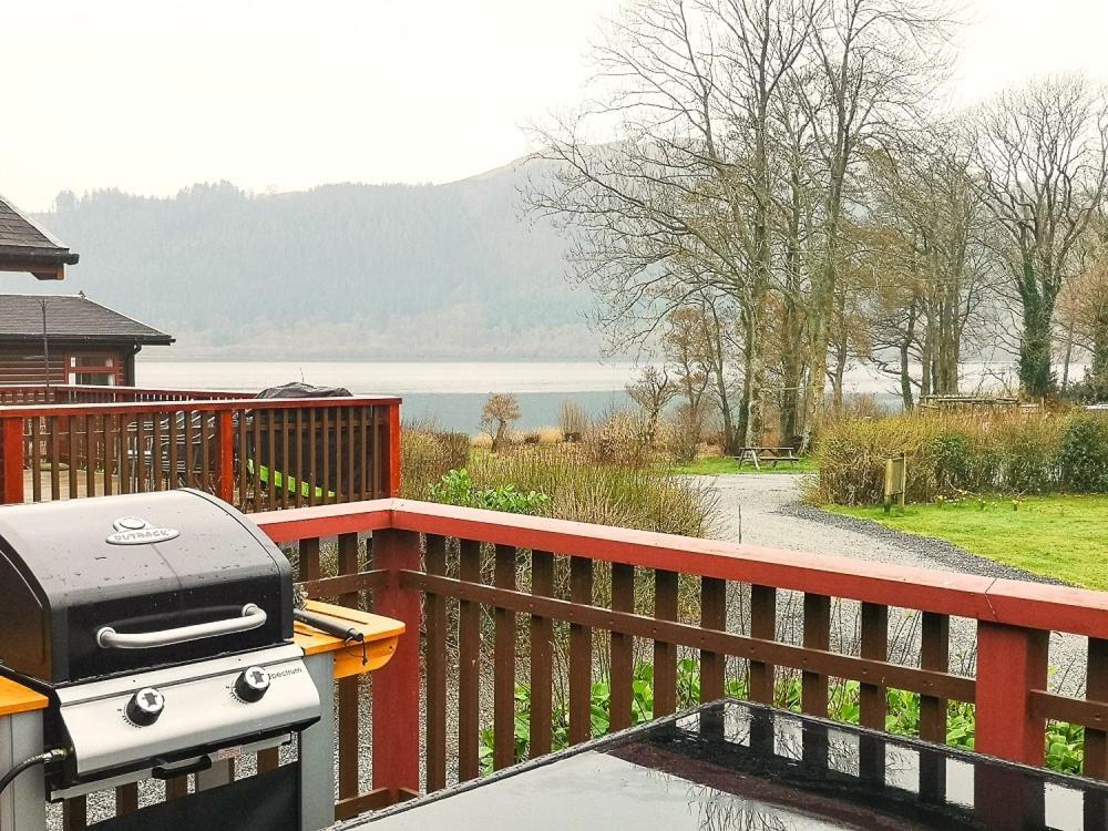 Lodge By The Lake - Lake District - Hot Tub Bassenthwaite Extérieur photo